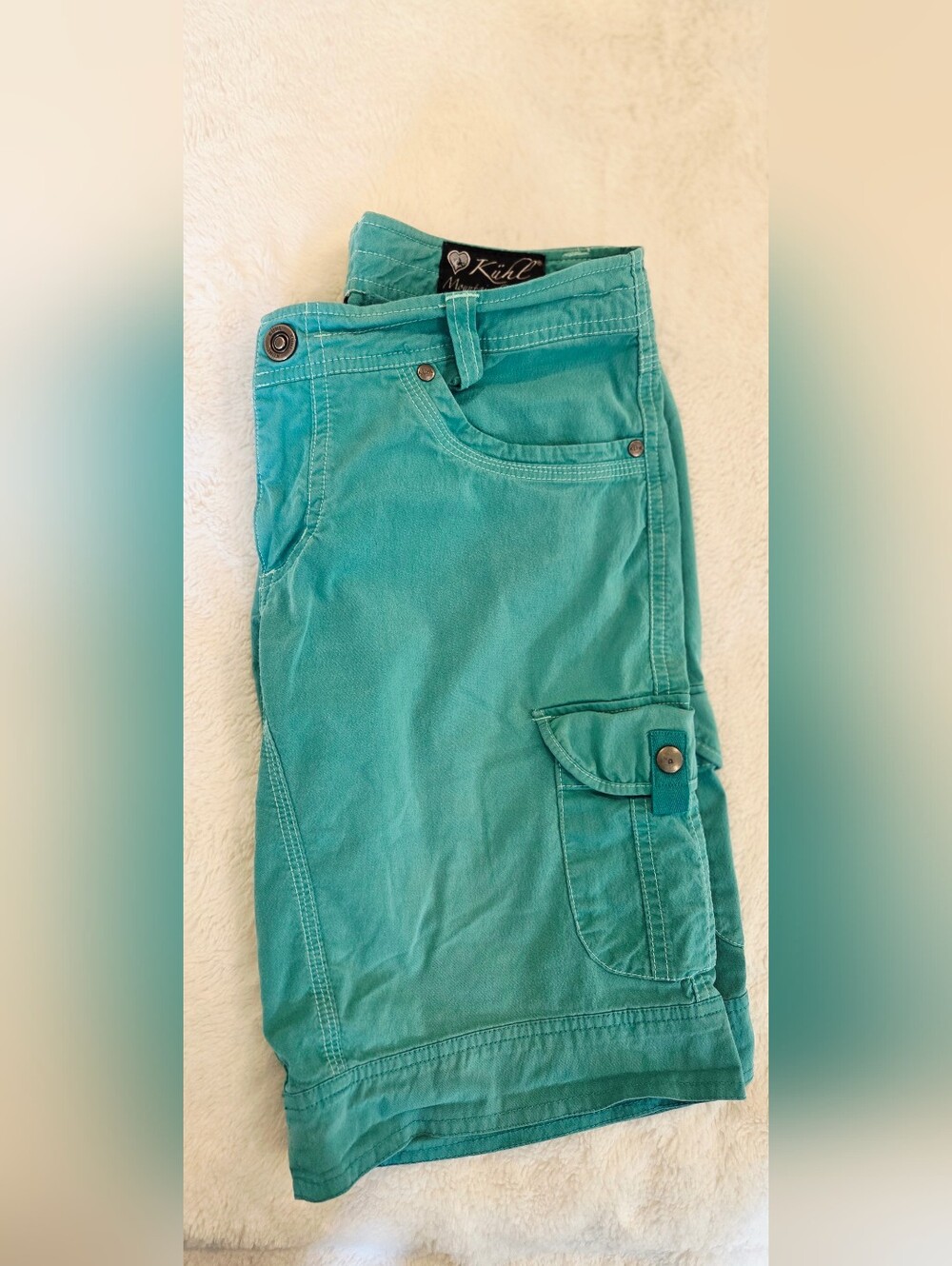 Kühl Emerald Sea Colored Cargo Shorts - Size 6